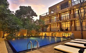 Lily'S Resort